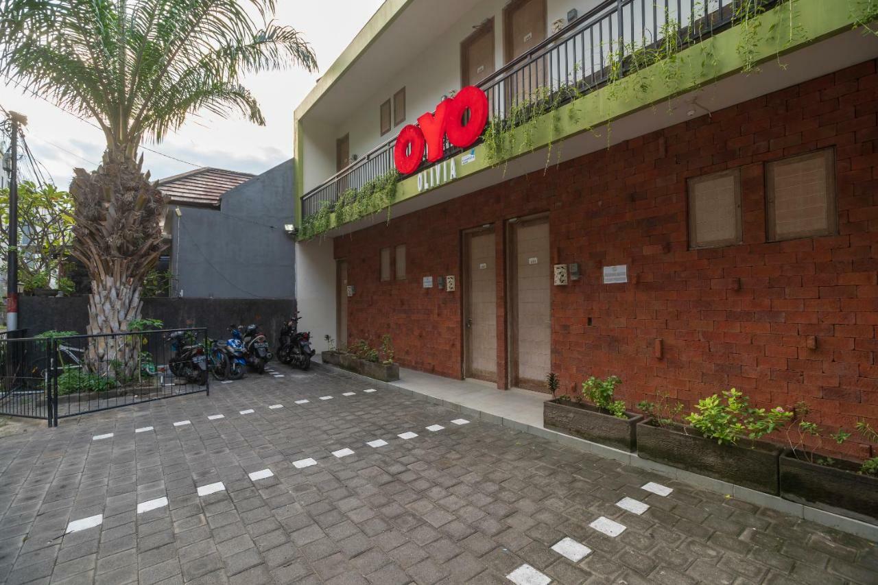 Oyo 697 Olivia Inn Denpasar レギャン エクステリア 写真