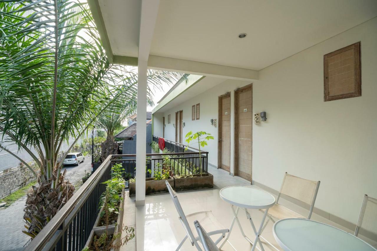 Oyo 697 Olivia Inn Denpasar レギャン エクステリア 写真