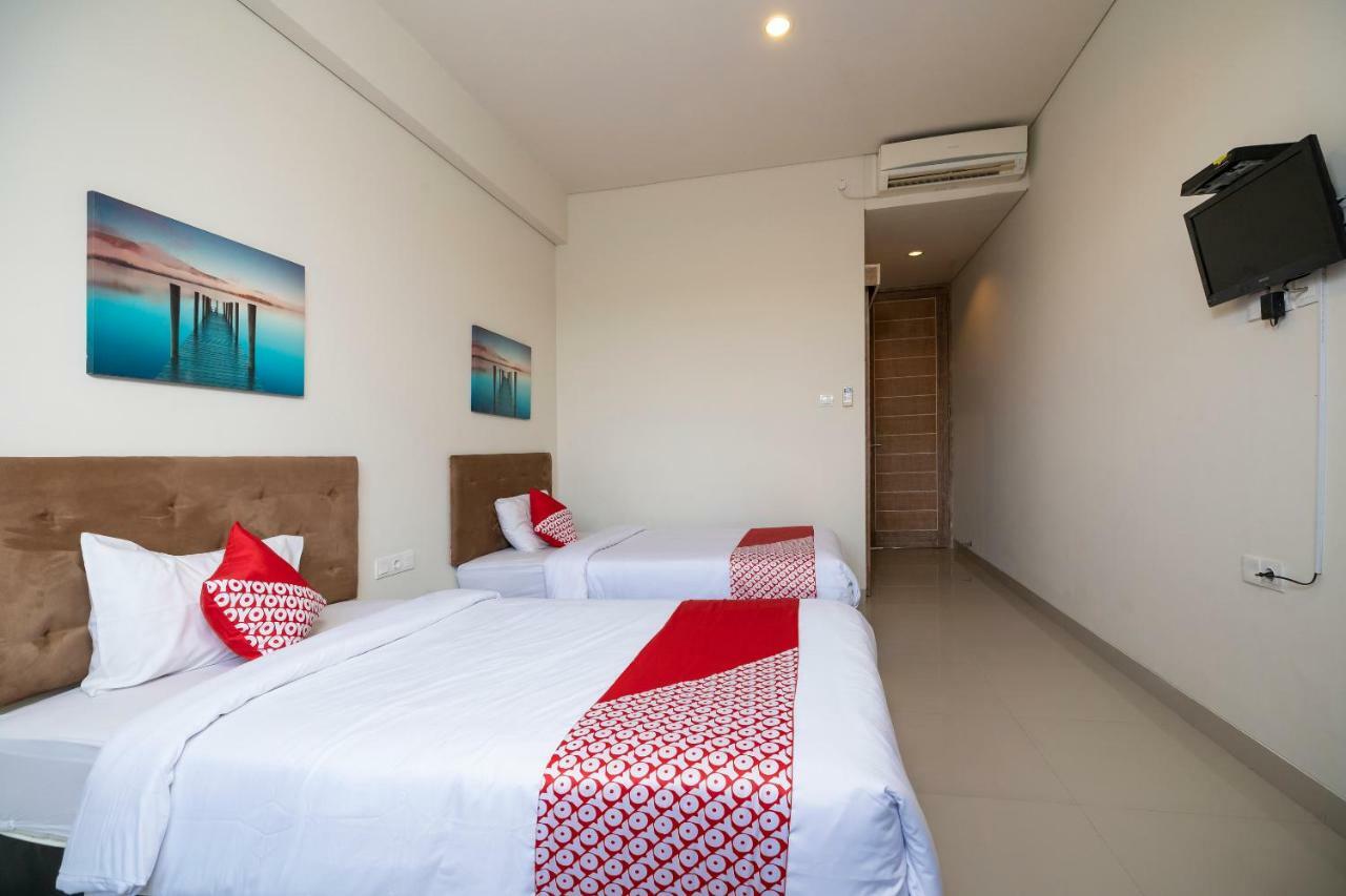 Oyo 697 Olivia Inn Denpasar レギャン エクステリア 写真