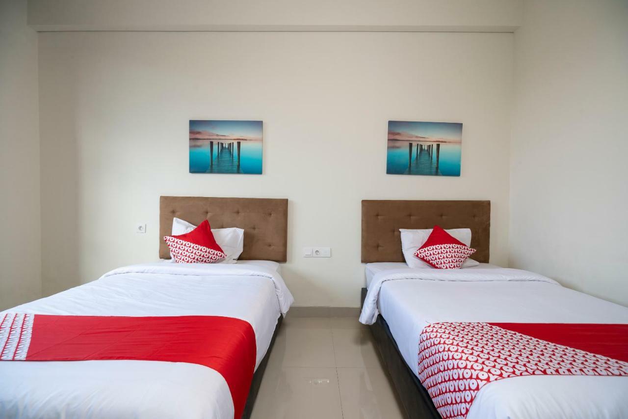 Oyo 697 Olivia Inn Denpasar レギャン エクステリア 写真