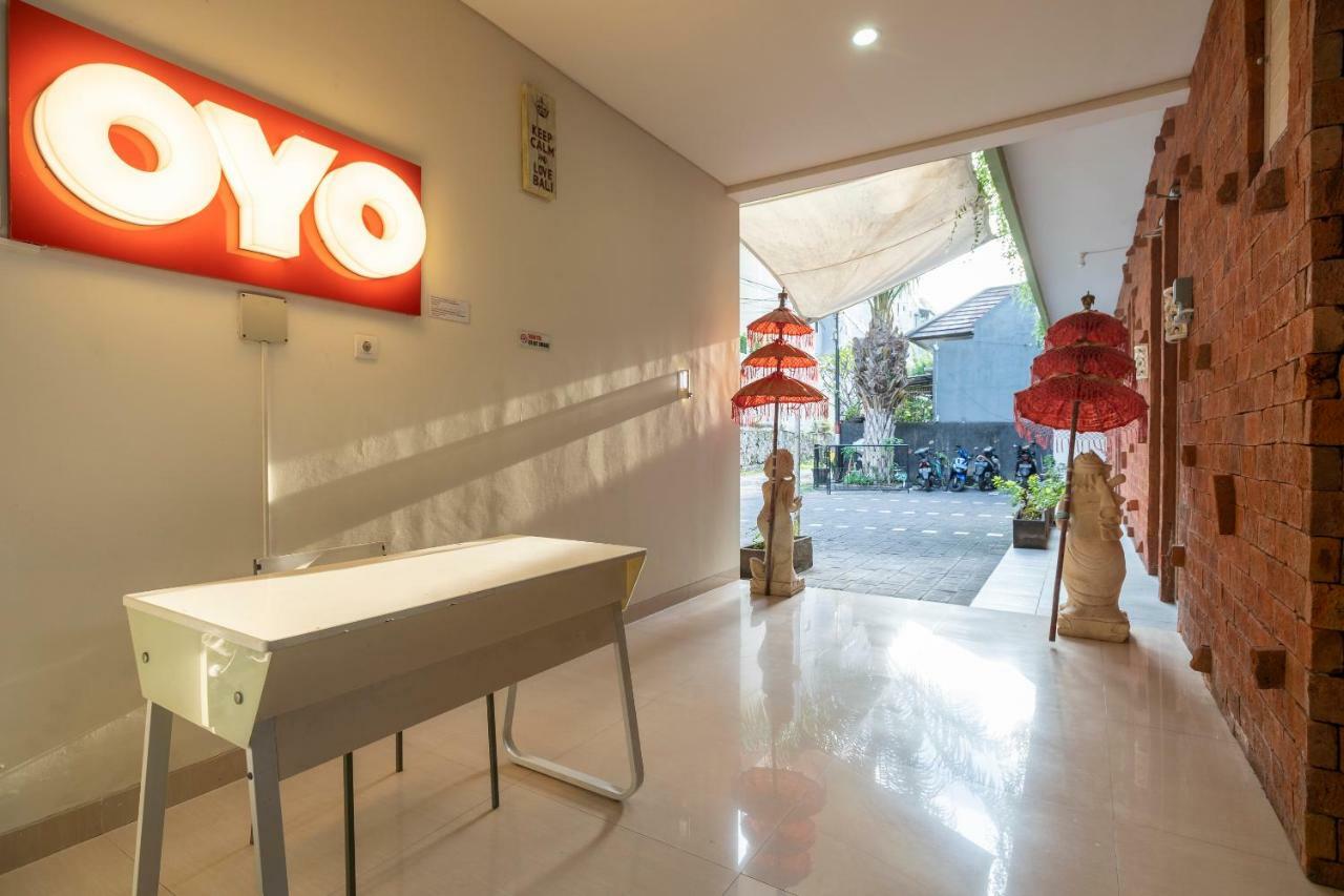 Oyo 697 Olivia Inn Denpasar レギャン エクステリア 写真