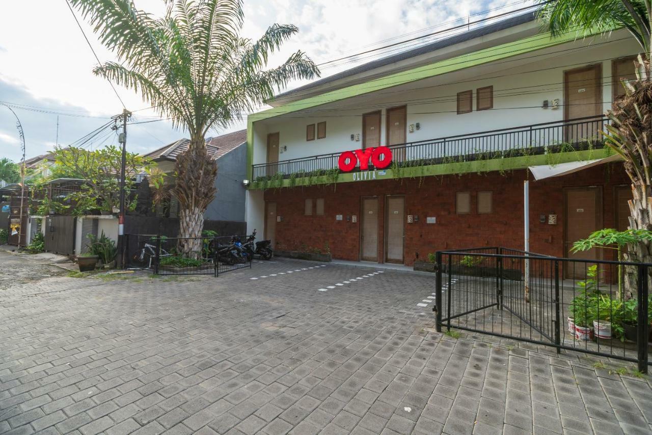 Oyo 697 Olivia Inn Denpasar レギャン エクステリア 写真